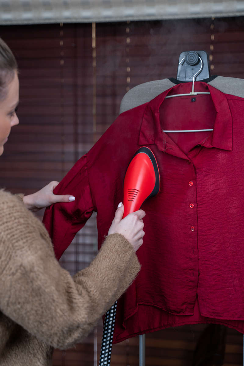 DEMO | Genesis Garment Steamer Platinum | Ironing Board