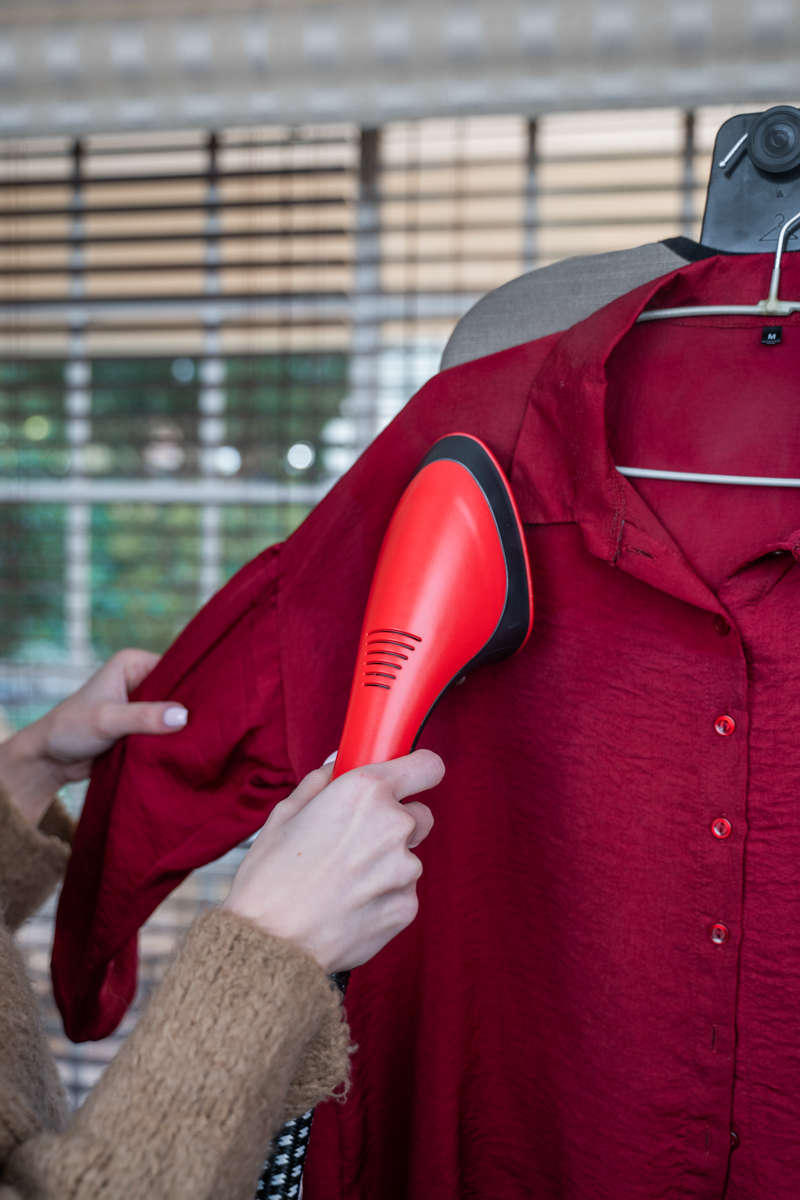 DEMO | Genesis Garment Steamer Platinum | Ironing Board