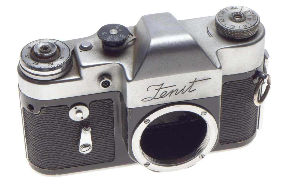 Zenit 35mm SLR Film Camera, Needs Service Sold As Is