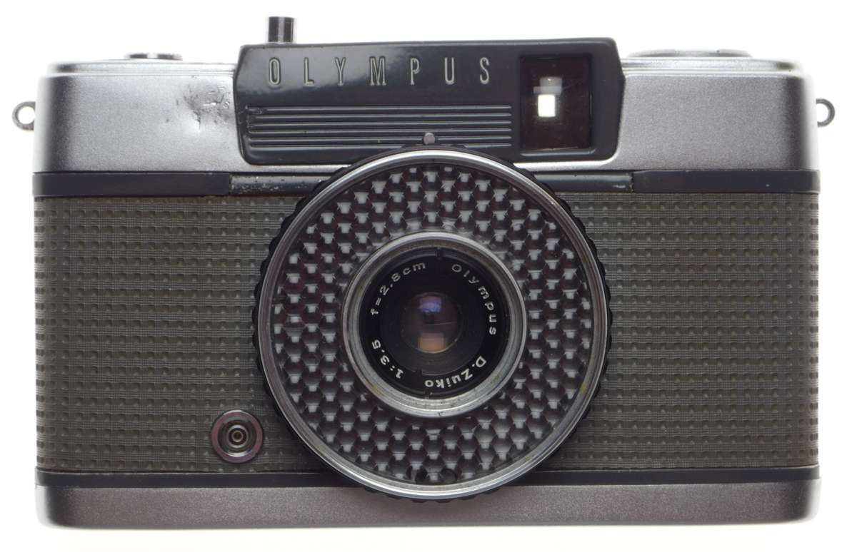 OLYMPUS PEN-EE 35mm analogue vintage 35mm half frame film camera display piece only prop