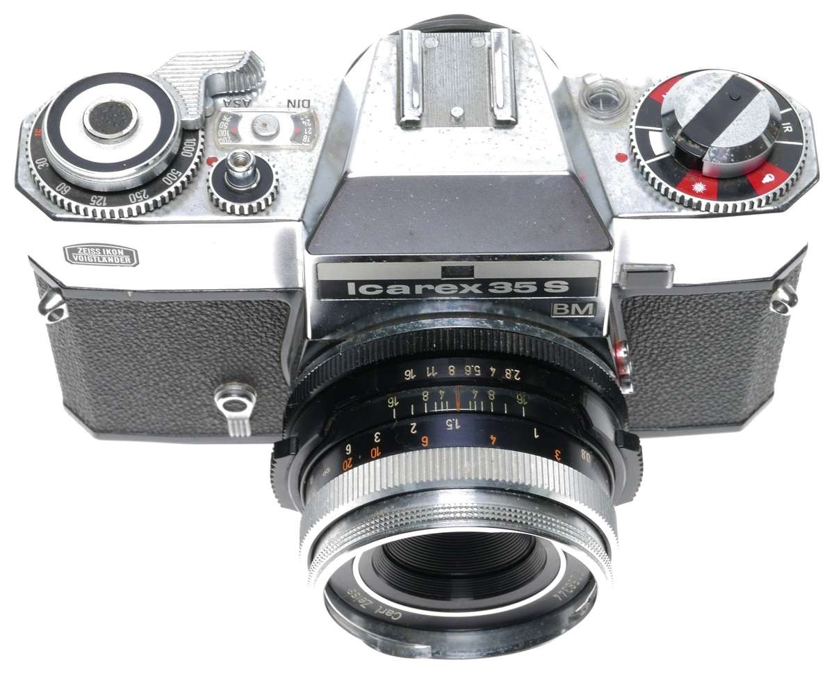 Icarex 35 S Zeiss camera BM Tessar 2.8/50 Voigtlander