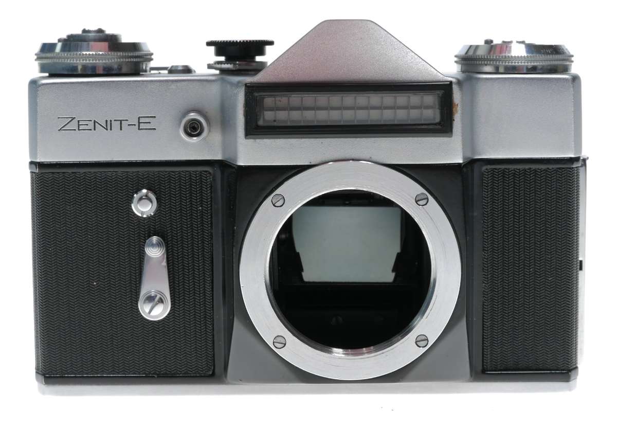 Zenit-E Vintage 35mm film SLR camera body only chrome/black