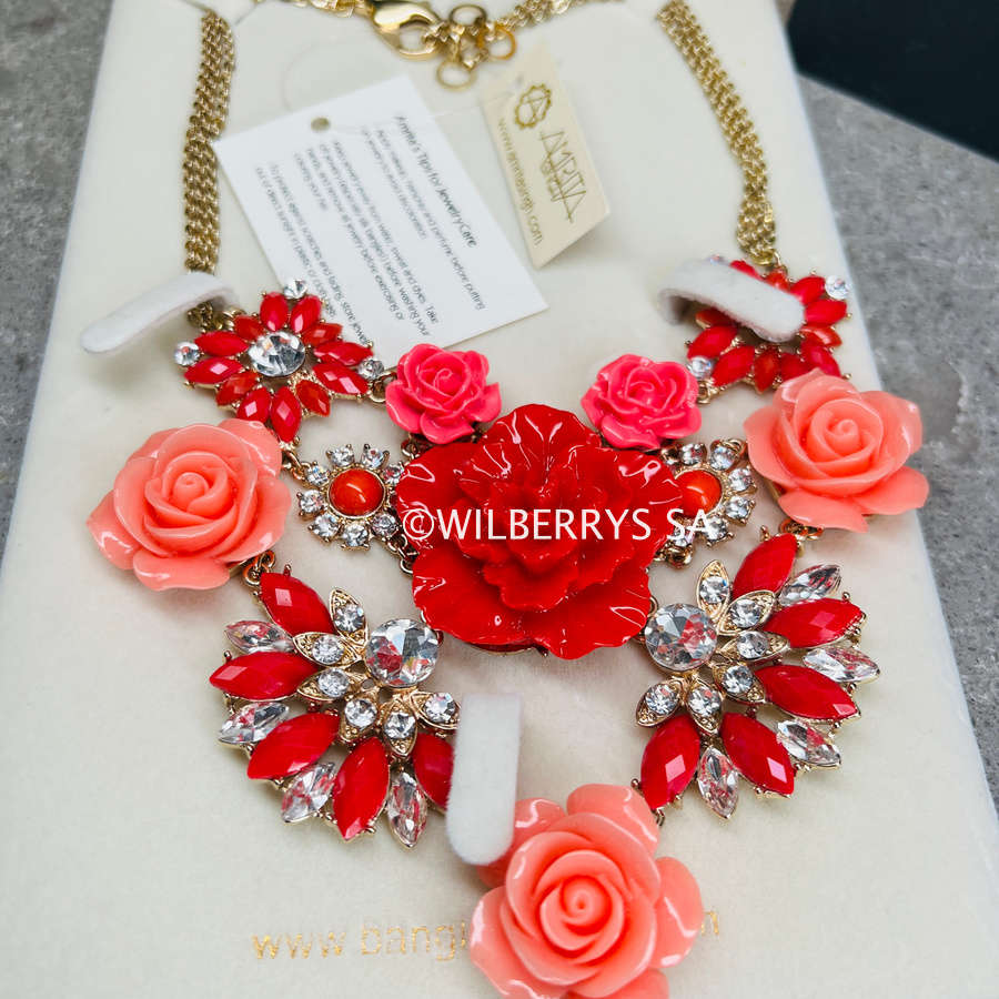 l@@k!! Retail: R1950.00 AMRITA SINGH NEW YORK Rose Garden Necklace Ruby/Pink BRAND NEW