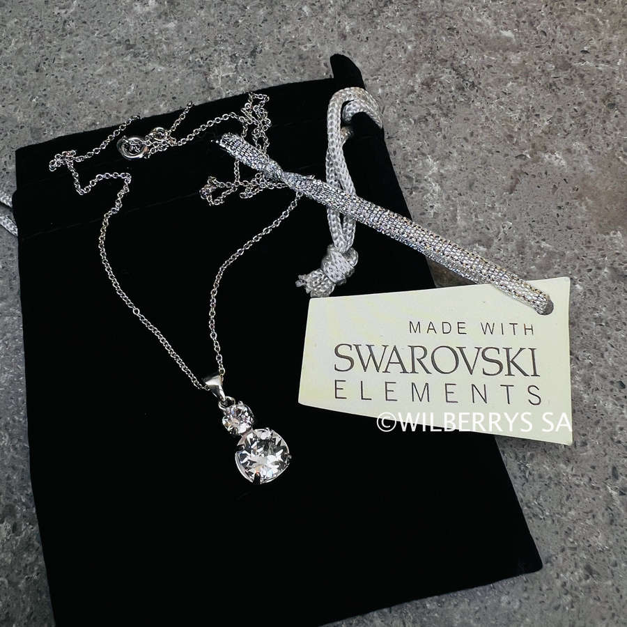Retail: R2950.00 BRITISH JEWELLERS Duo Sterling Silver Pendant Made with Swarovski Elements® + Chain