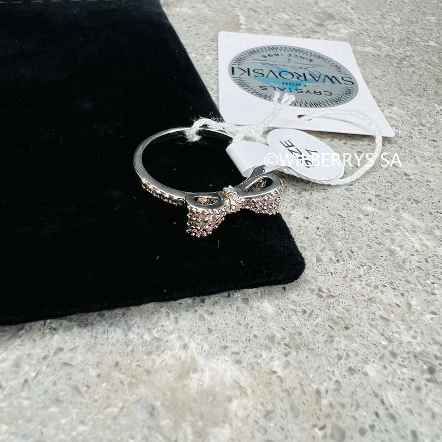 rrp: R1950** LONDON JEWELLERS Bow Ring White Gold pl M-7, Embellished with Crystals from Swarovski®