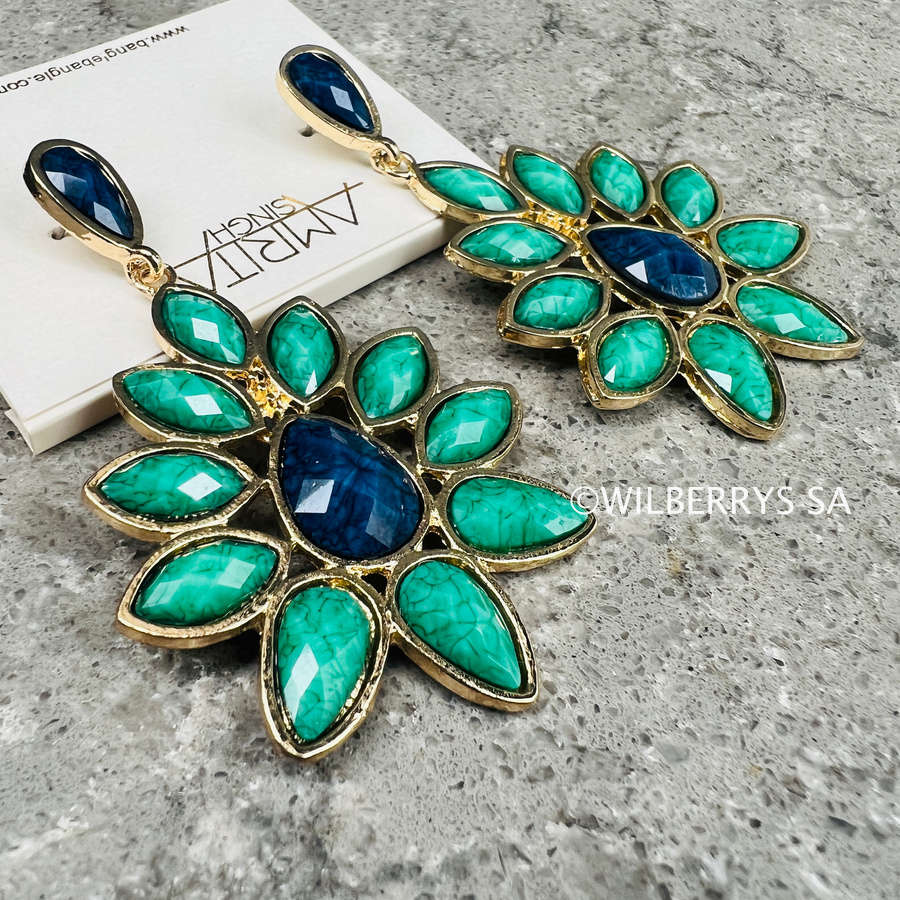 Must see! Retail: R1250.00 AMRITA NEW YORK Nello Austrian Crystal Earring Evergreen