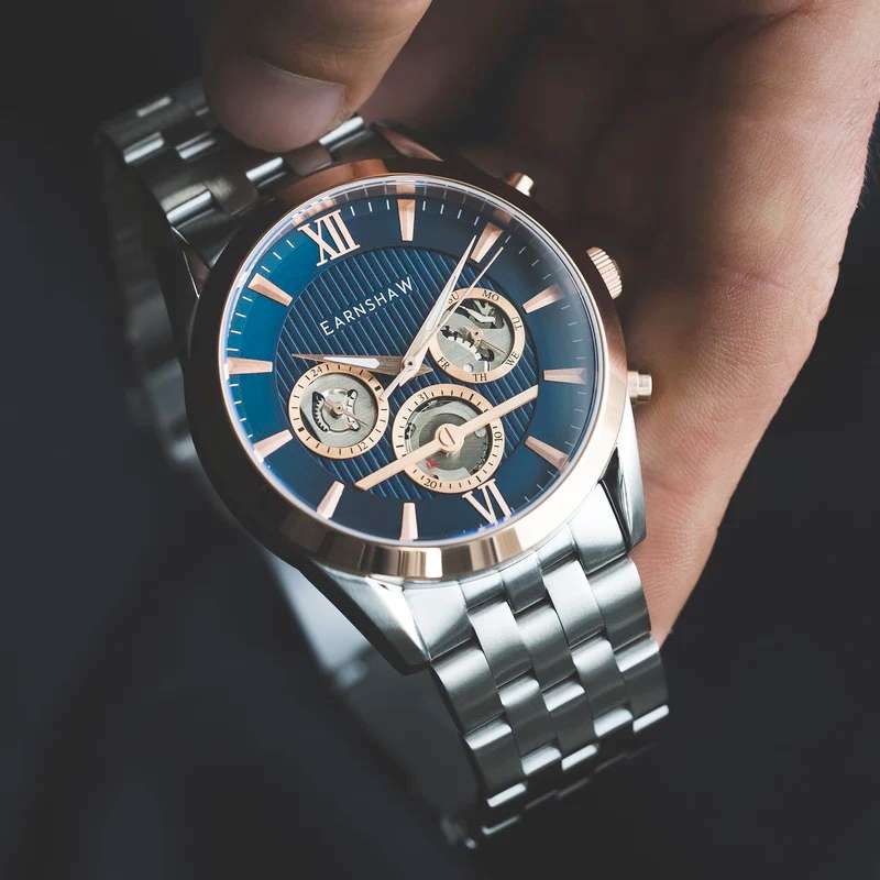 ***absolute beauty** rrp: R7,999.00 EARNSHAW Men`s NEAT MOSS CHRONOGRAPH 43mm LIMITED EDITION WATCH