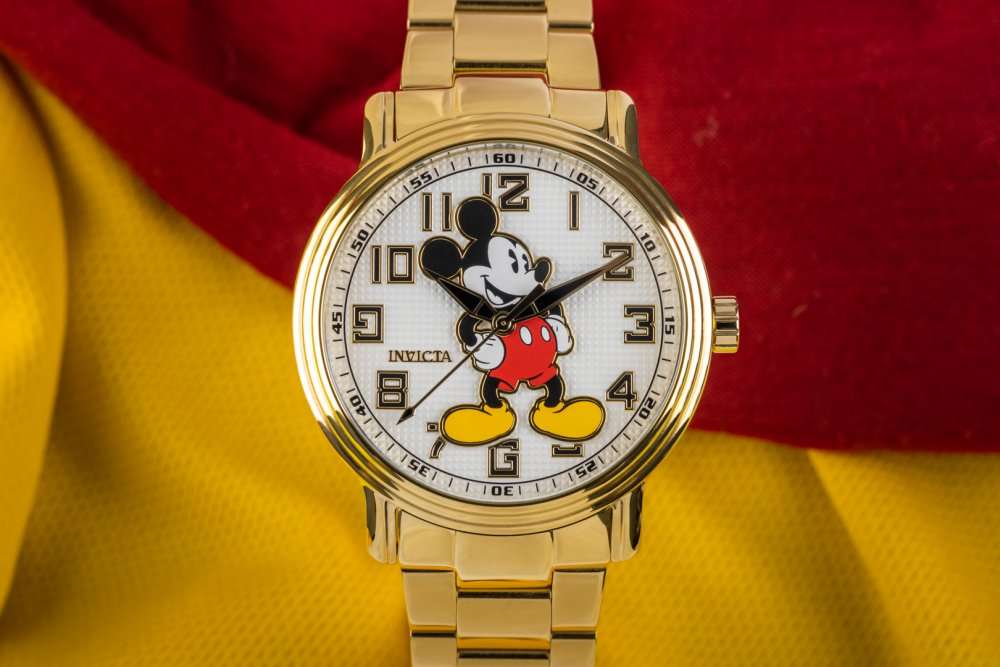 Retail: R6,999.00 INVICTA Women`s Disney Limited Edition Mickey Mouse Watch BRAND NEW