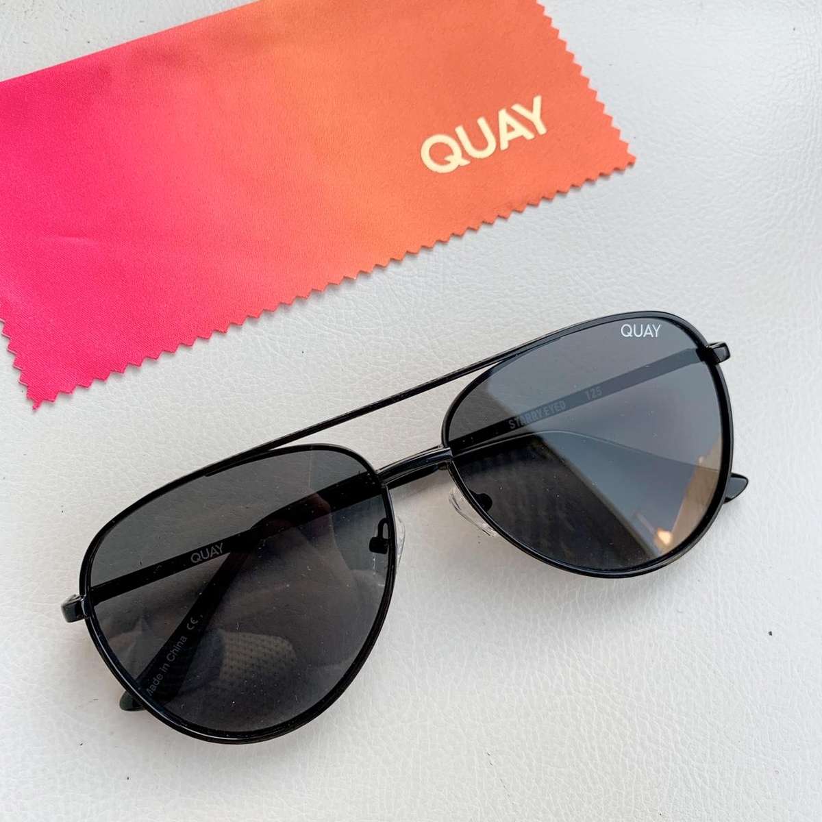 must see!! QUAY X LIZZO Women`s STARRY EYED Aviator Sunglasses **AUTHENTIC BRAND NEW