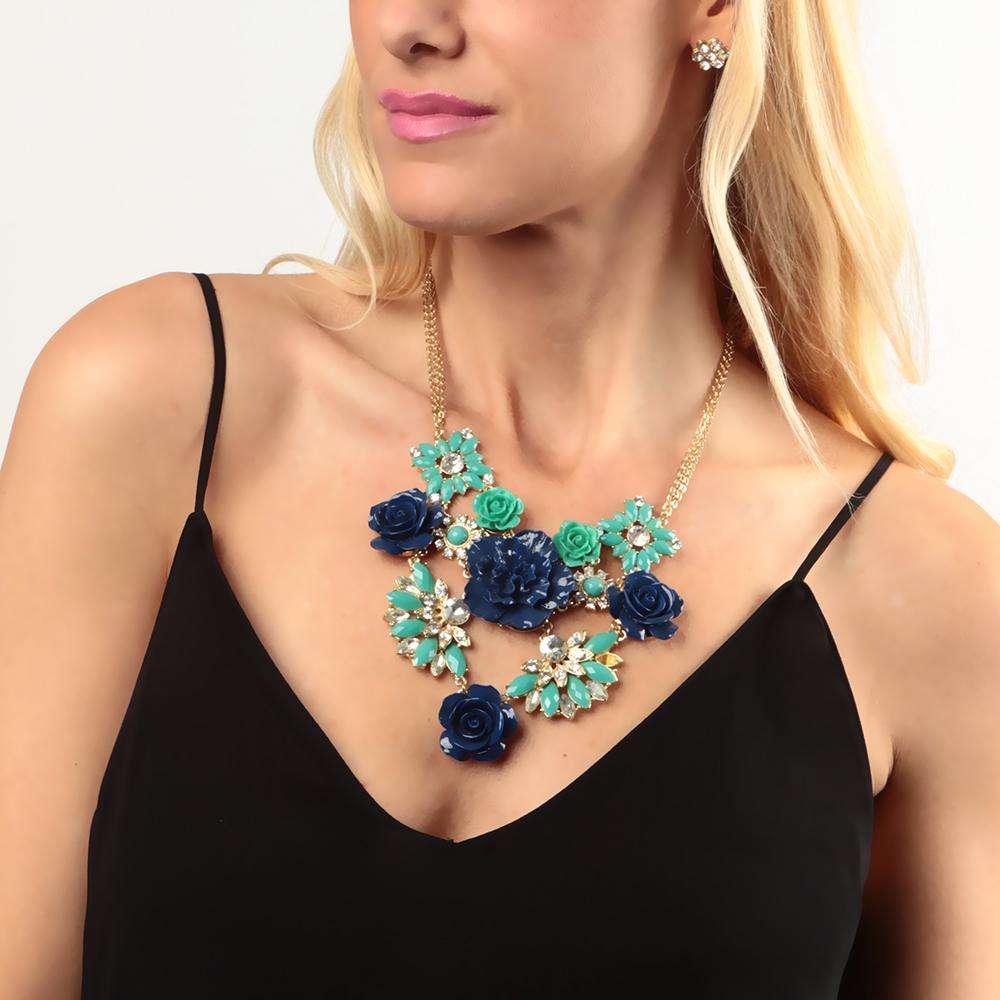 l@@k!! Retail: R1950.00 AMRITA SINGH NEW YORK Rose Garden Necklace Ruby/Pink BRAND NEW