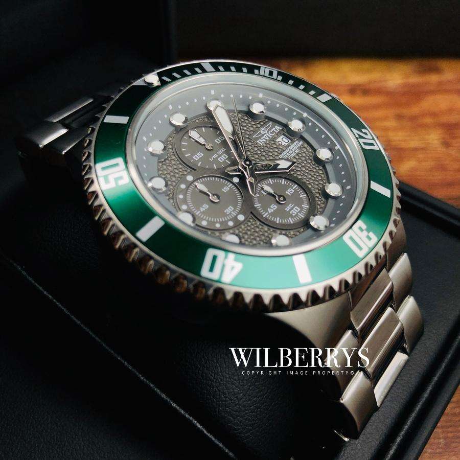 Retail: R8,999.00 INVICTA Men`s Explorer 50mm Pebbled Chronograph BRAND NEW