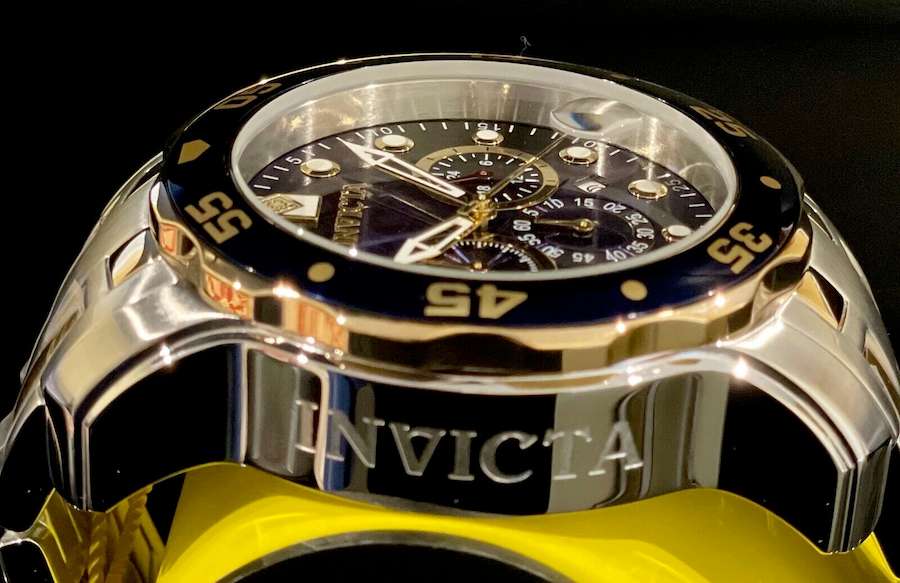 Retail: R9,999.00 INVICTA MEN`S COLOSSUS THICK HEAVY TWO TONE WATCH BRAND NEW