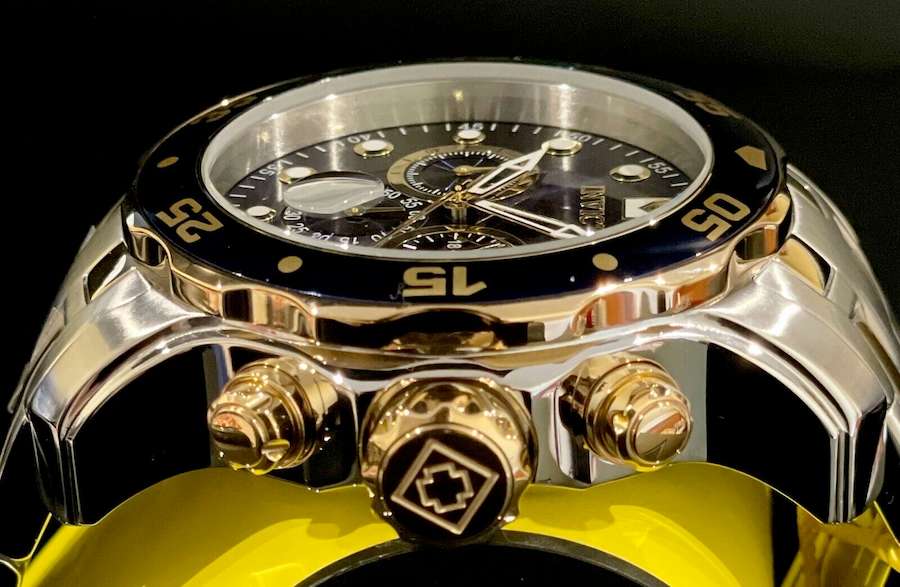 Retail: R9,999.00 INVICTA MEN`S COLOSSUS THICK HEAVY TWO TONE WATCH BRAND NEW