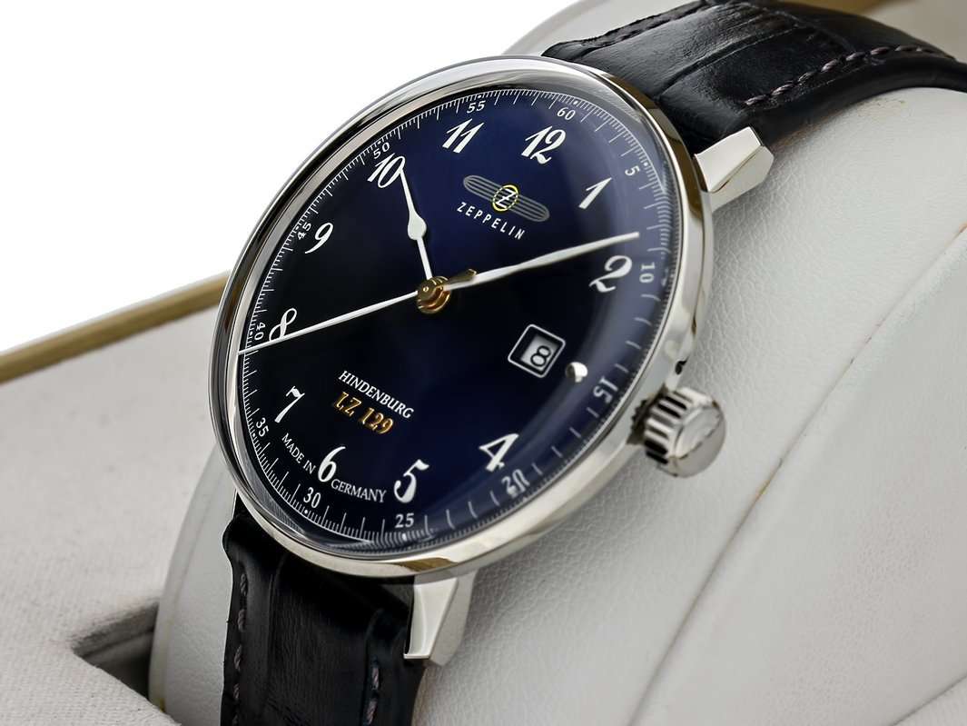 rare!! Retail: R6,000.00 ZEPPELIN Germany Men`s Classic Oceanic Flight Blue LZ129 Hindenburg Watch