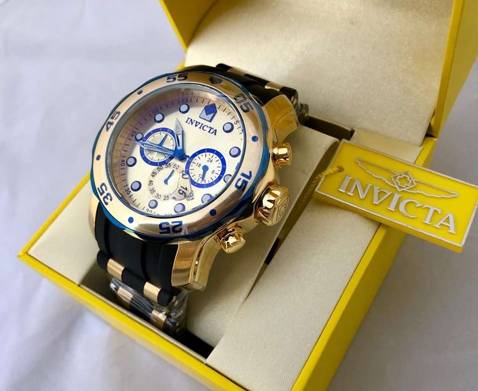 l@@k!! Retail: R8,999.00 INVICTA Men`s COLOSSUS THICK HEAVY PD Silicone Steel Gold Watch BRAND NEW
