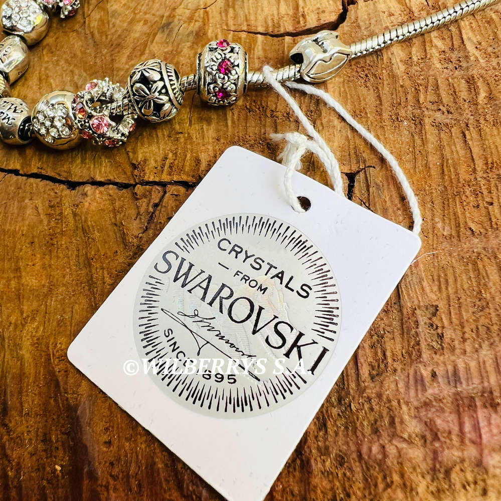 rrp R2550.00 LONDON JEWELLERS Ava Necklace + CHARMS + CRYSTALS FROM SWAROVSKI