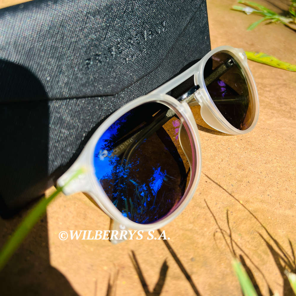 late entry!! PRIVE REVAUX UNISEX  iSLAND hop Translucent Sunglasses *GENUINE*