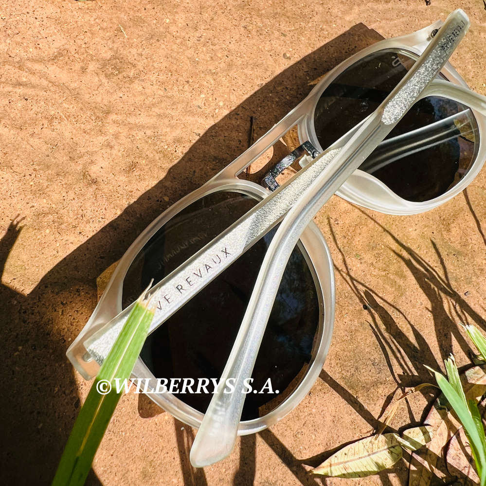 late entry!! PRIVE REVAUX UNISEX  iSLAND hop Translucent Sunglasses *GENUINE*