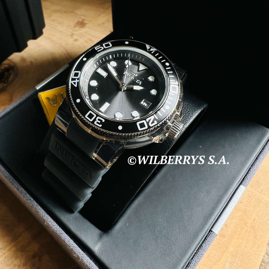 amazing!!** Retail: R5,999.00 INVICTA Women`s ANATOMIC 40MM SEA DIVER ALUMINIUM SILICONE WATCH