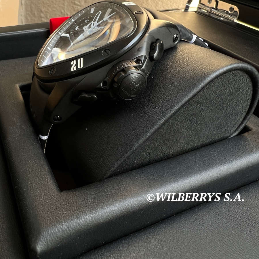 rrp R35,000.00 Tonino Lamborghini Men`s SPYDER BLACK/WHITE Chrono Watch NEW 100% GENUINE