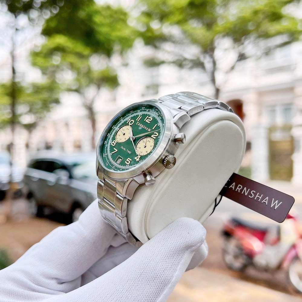 ***must see*** rrp: R8,500.00 THOMAS EARNSHAW Men`s Ampere 1/400 Chronograph Basil Green Watch