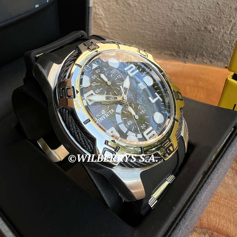 omg!! rrp R8,999.00 INVICTA Men`s Bolt AVENGER Cable 50mm Black Silicone Infused Chronograph Watch