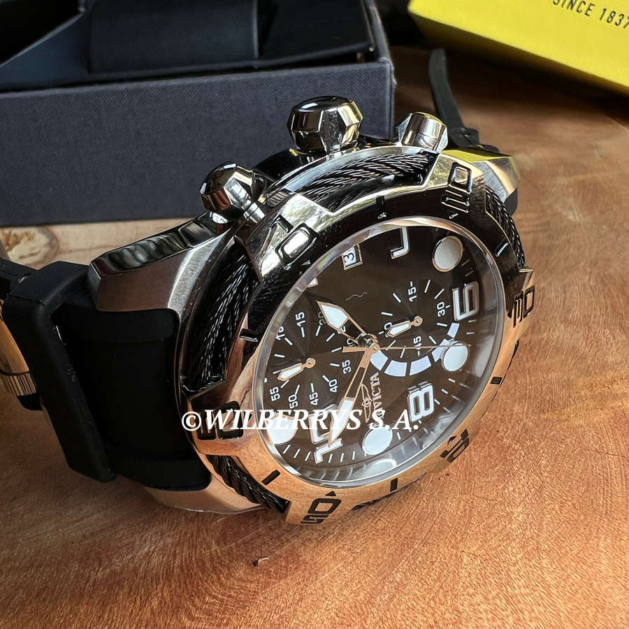 omg!! rrp R8,999.00 INVICTA Men`s Bolt AVENGER Cable 50mm Black Silicone Infused Chronograph Watch