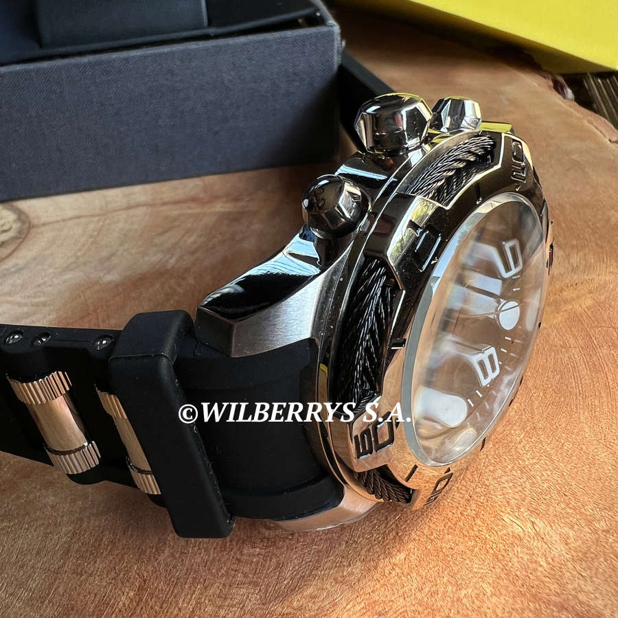 omg!! rrp R8,999.00 INVICTA Men`s Bolt AVENGER Cable 50mm Black Silicone Infused Chronograph Watch