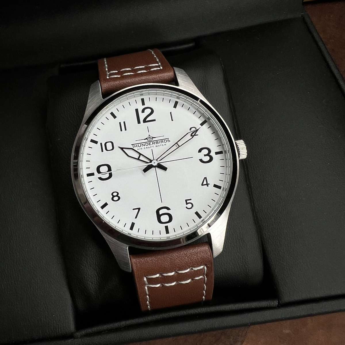 rrp R4,000.00 THUNDERBIRDS Men`s Meister Easy Read Dark Brown 40mm Easy Read Genuine Leather Watch