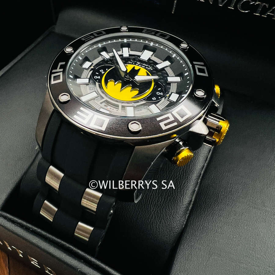 **LOOK!!*** Retail: R8,999.00 INVICTA Men DC Comics Batman Vintage BAT Ltd Edition Chronograph Watch