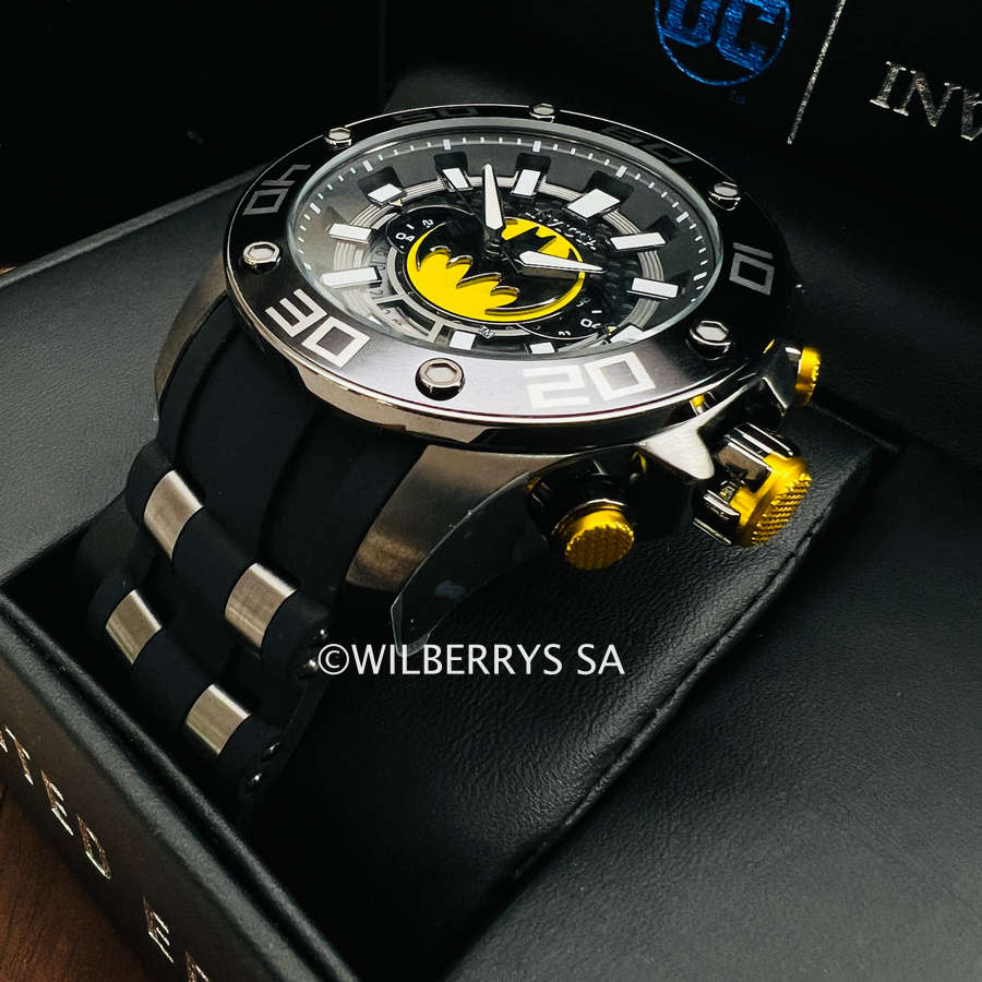 **LOOK!!*** Retail: R8,999.00 INVICTA Men DC Comics Batman Vintage BAT Ltd Edition Chronograph Watch