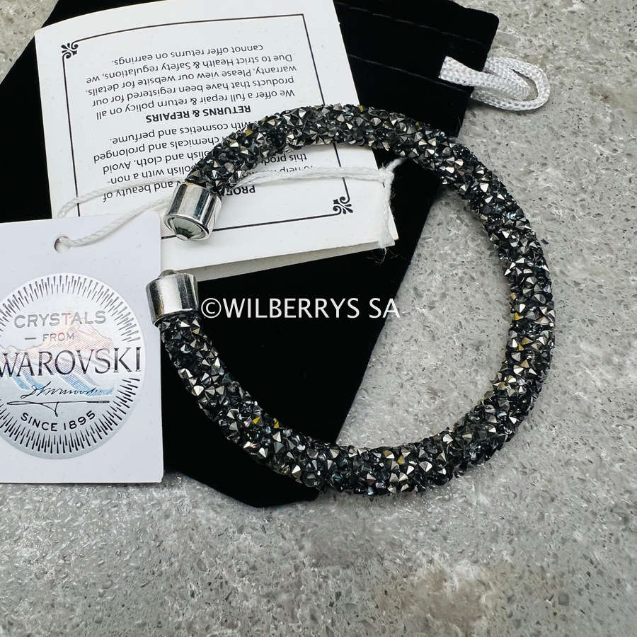 LOOK!! Retail: R1750.00 LONDON JEWELLERS Brilliance CRYSTALS FROM SWAROVSKI Sugar bracelet