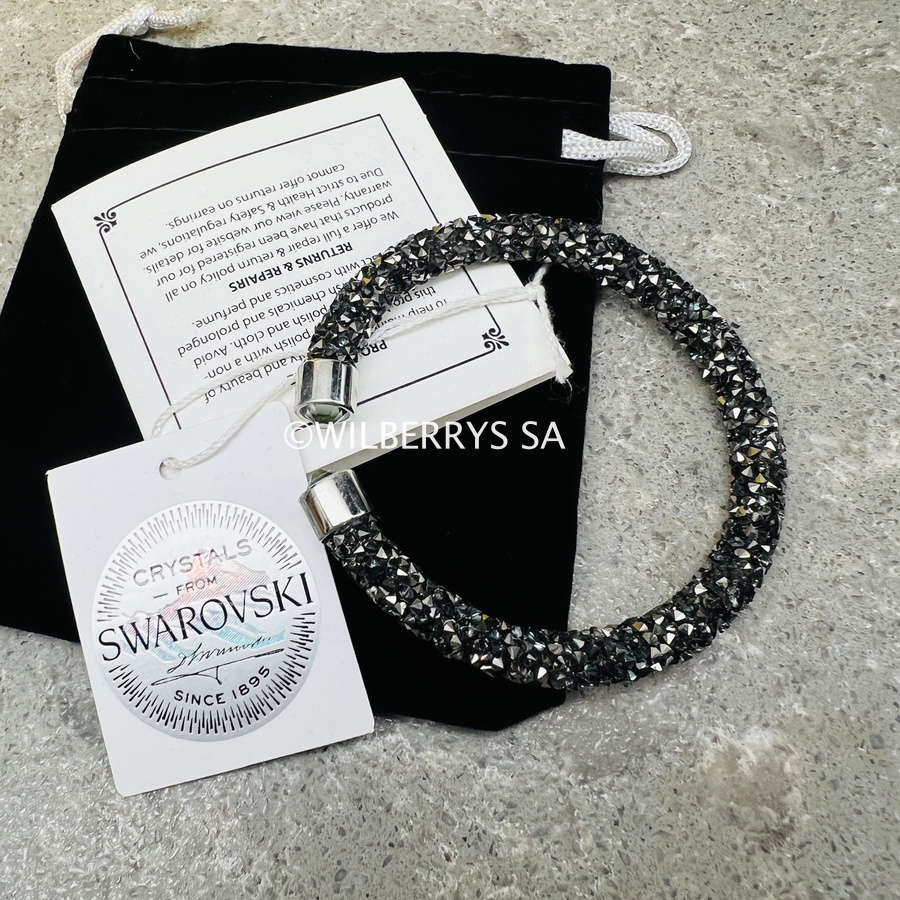 LOOK!! Retail: R1750.00 LONDON JEWELLERS Brilliance CRYSTALS FROM SWAROVSKI Sugar bracelet