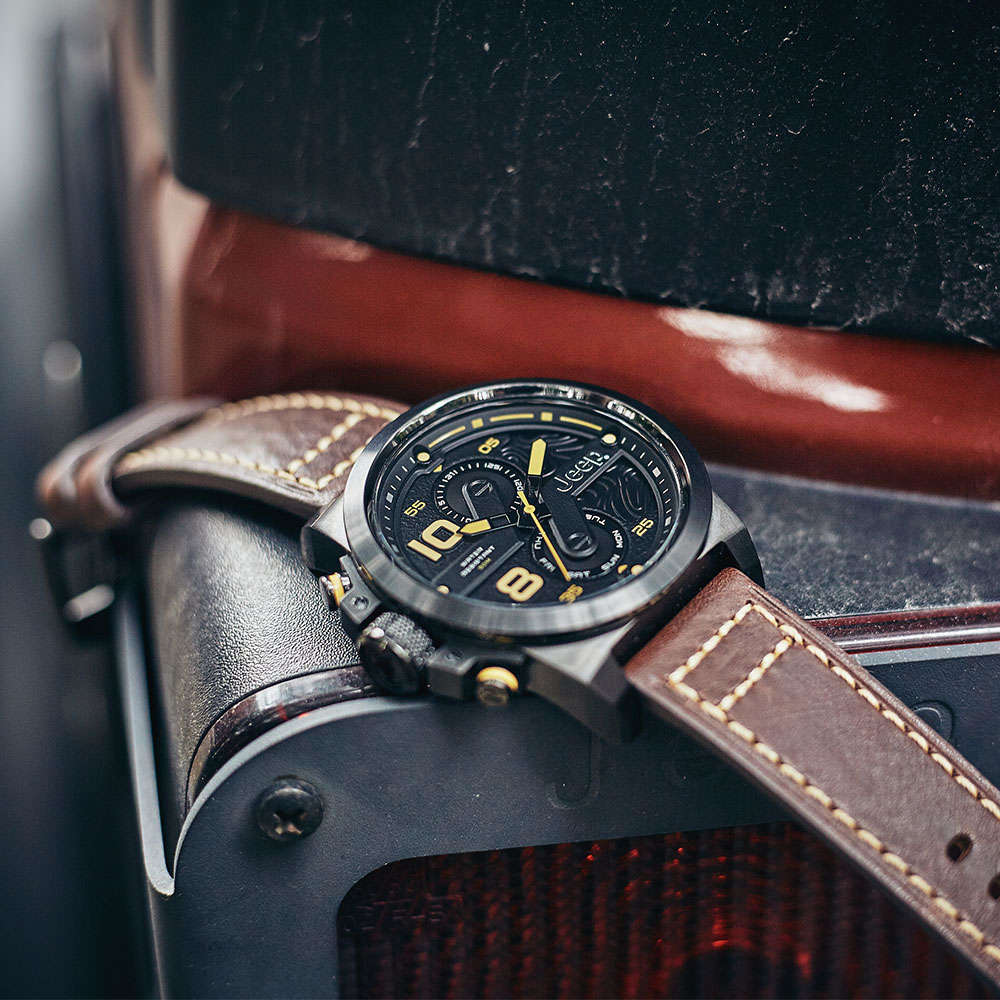 Retail: R7,699.00 JEEP Men's 48mm WRANGLER Multifunction Chronograph Watch NEW