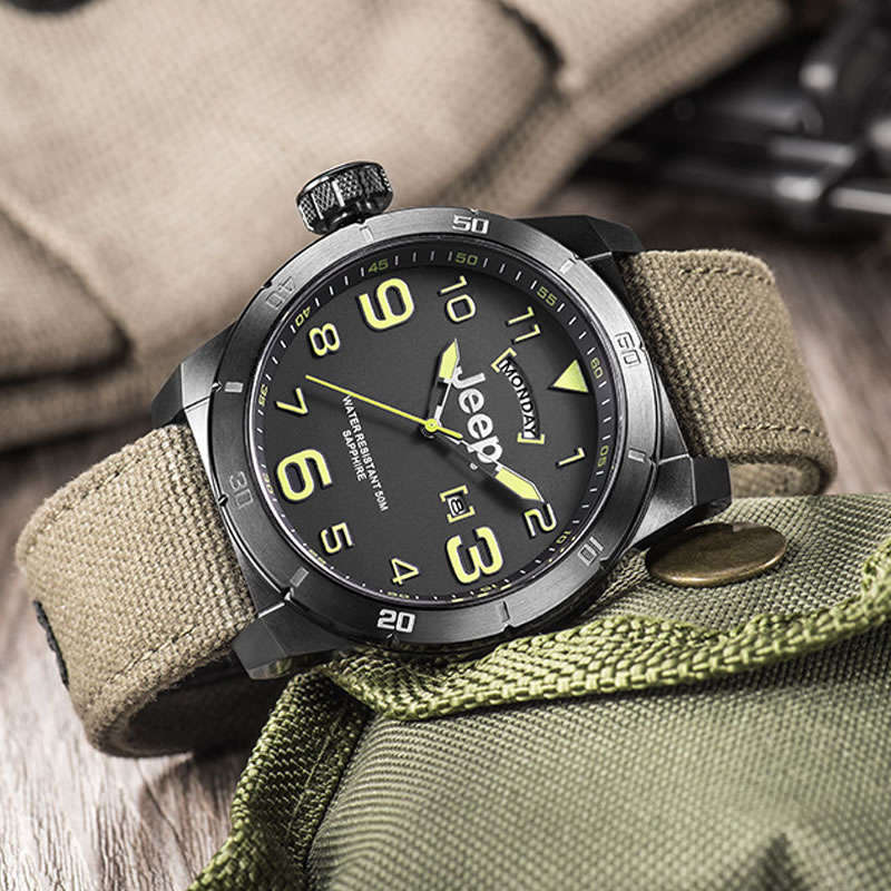 Retail: R9,000.00 JEEP Men's 48mm Wrangler CALENDAR Watch THICK HEAVY Watch NEW!!