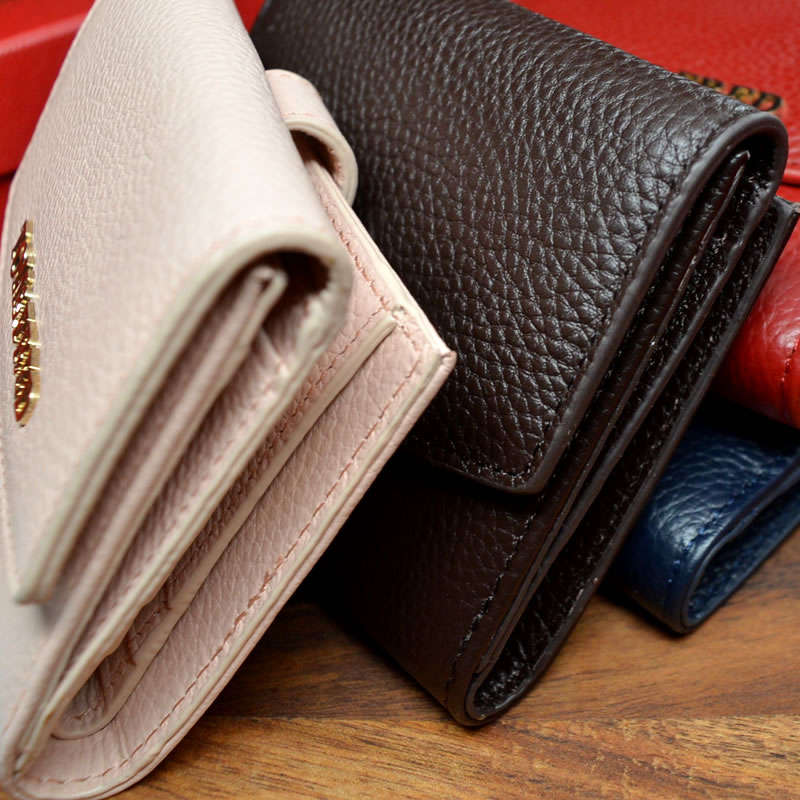 Retail: $229/R2999.00 Tom & Fred London® "Celtic" Genuine Leather Pebble Purse