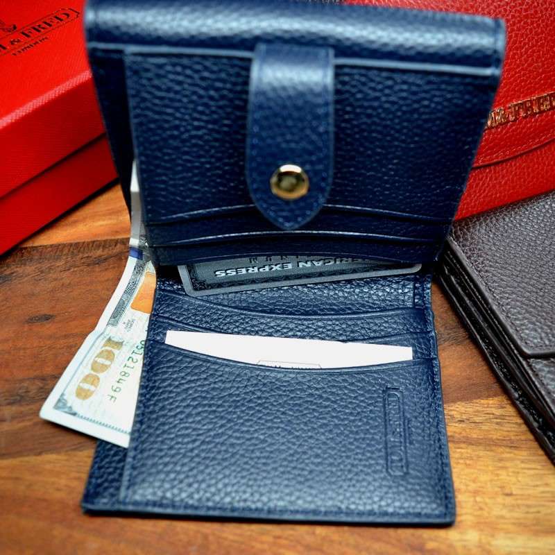 Retail: R2999.00 Tom & Fred London® Celtic Genuine Leather Pebble Purse in ROYAL BLUE