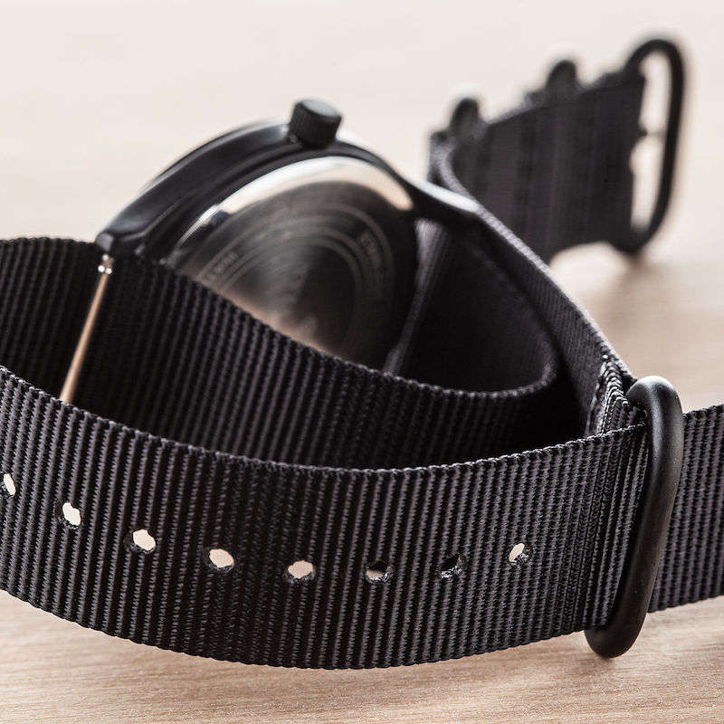 Retail: R2,999.00 YVES CAMANI Men's "ARTHRACITE CLASSIC" WITH 2 NYLON STRAPS Brand new