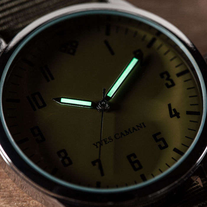 Retail: R2,999.00 YVES CAMANI Men's "SUISSE MILITAIRE CLASSIC" WITH 2 NYLON STRAPS Brand new