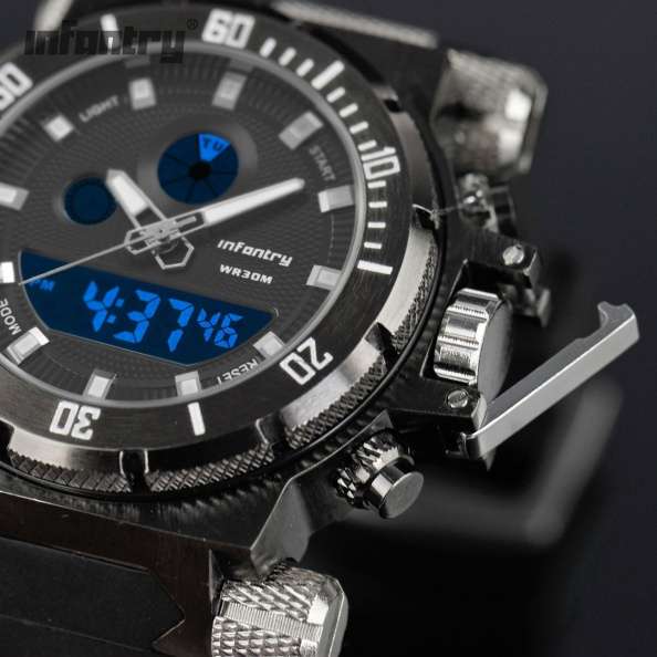 Retail: R2999.00 INFANTRY MILITARY CO. Subhunter Watch Brand new BOXED, FULLY LOADED!