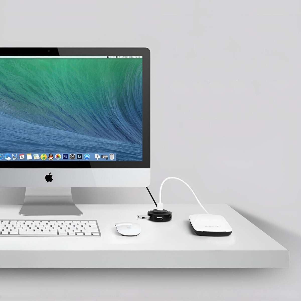 UGREEN 4-IN 1 USB 2.0 Hub (20777) - Black