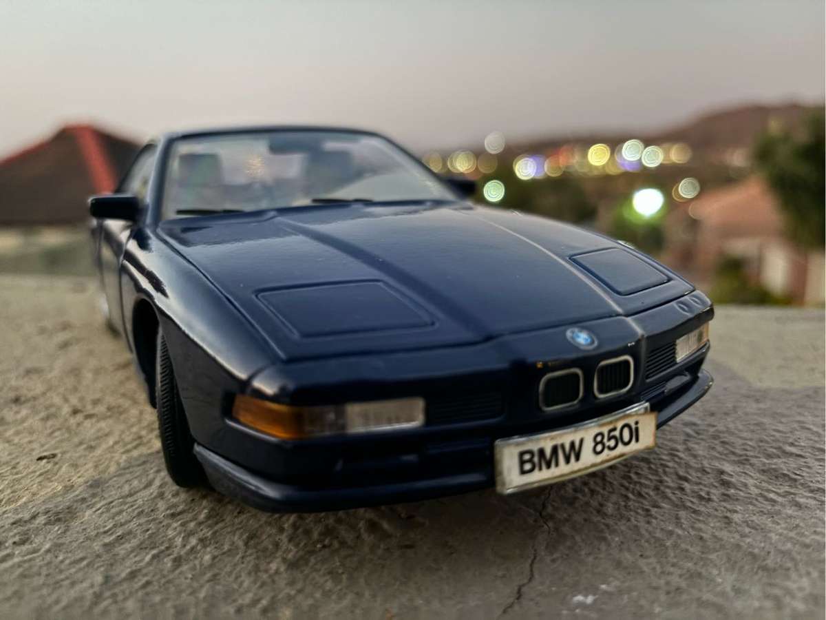 Models - 1990 BMW 850i Maisto 1/18 Purple Diecast model for sale in ...