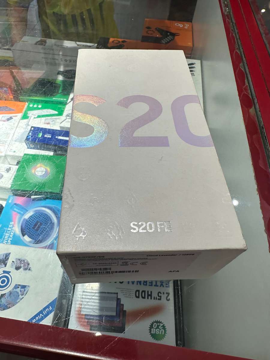 SAMSUNG S20FE USED