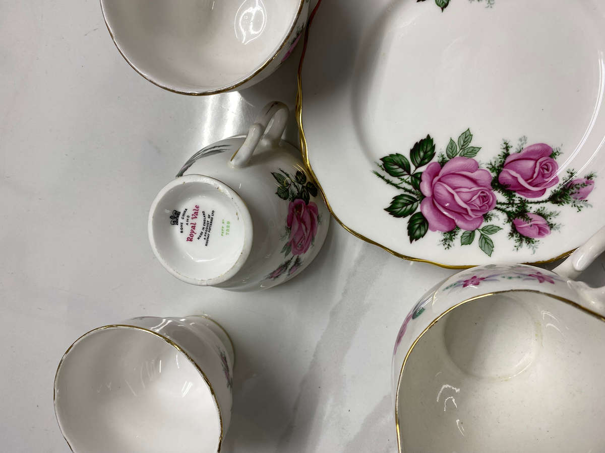 Vintage Bone China, Royal Vale, Made In England, A Product of Ridgeway Potteries LTD