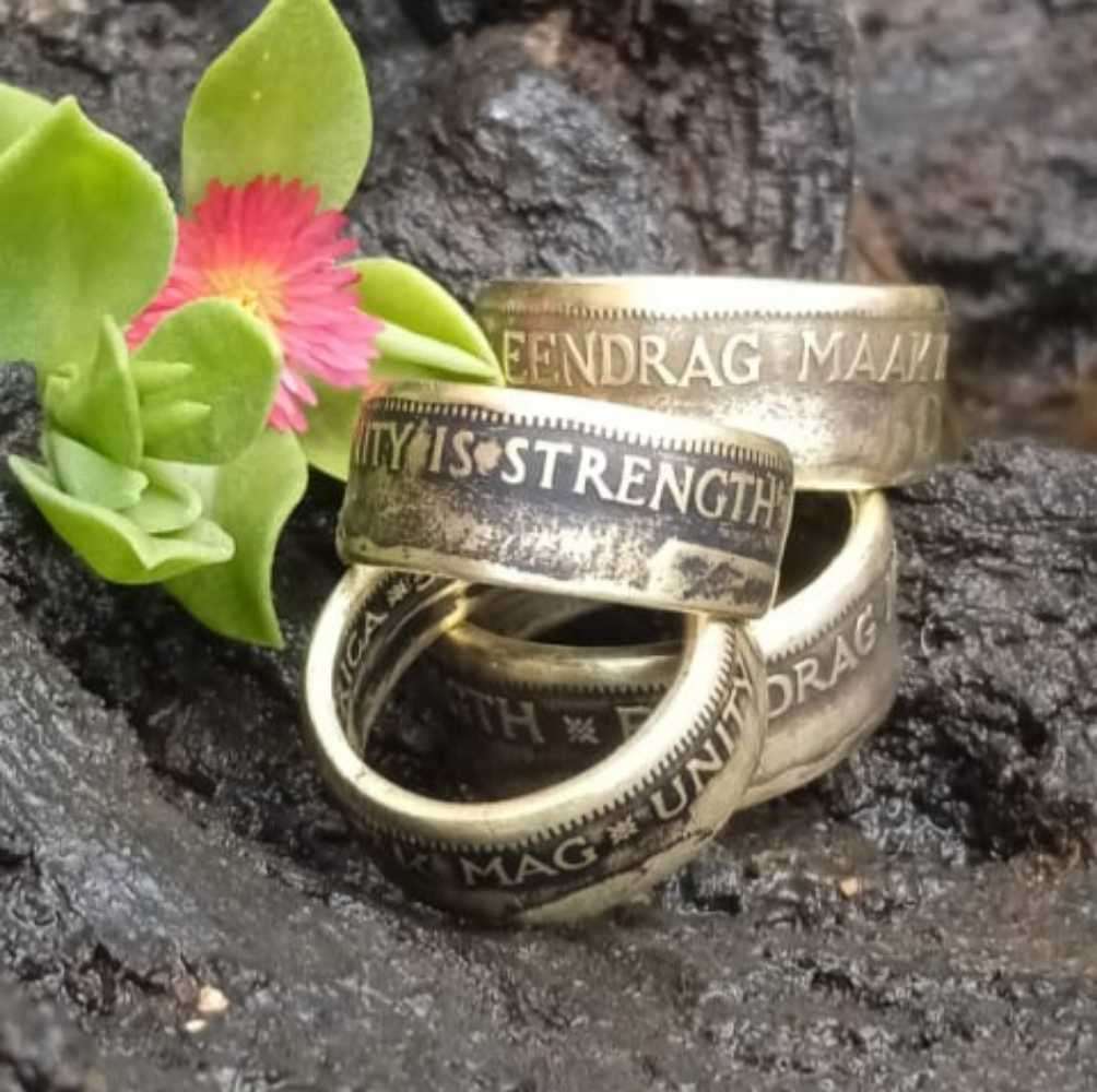 *** Coin Ring *** Eendrag Maak Mag / Unity Is Strength - Made From 1960 to 1964 SA 1c or 1/2c Coin