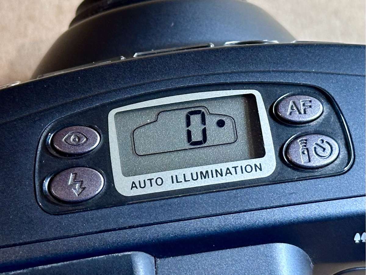 Pentax IQZoom 140 circa 1994