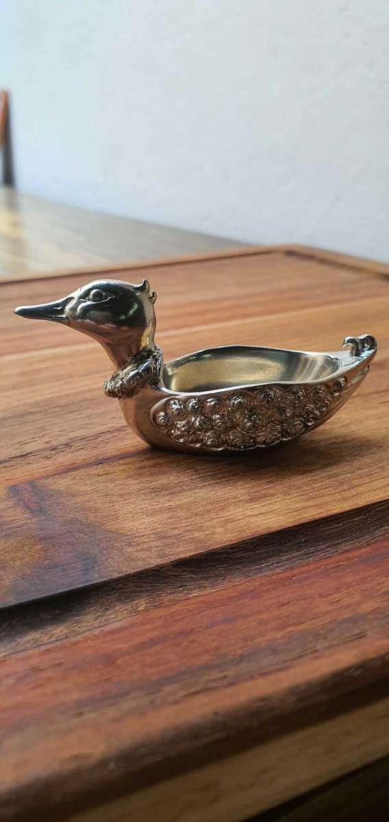 Beautiful Jenna Clifford 950 Duck with 2 spoons