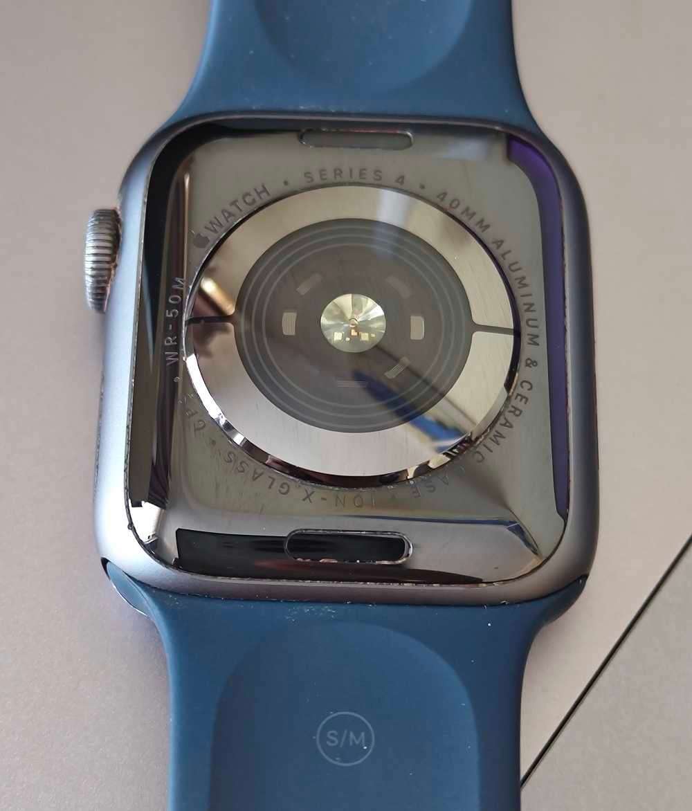 Apple Watch Series 4 40mm Black (Pre Owned)