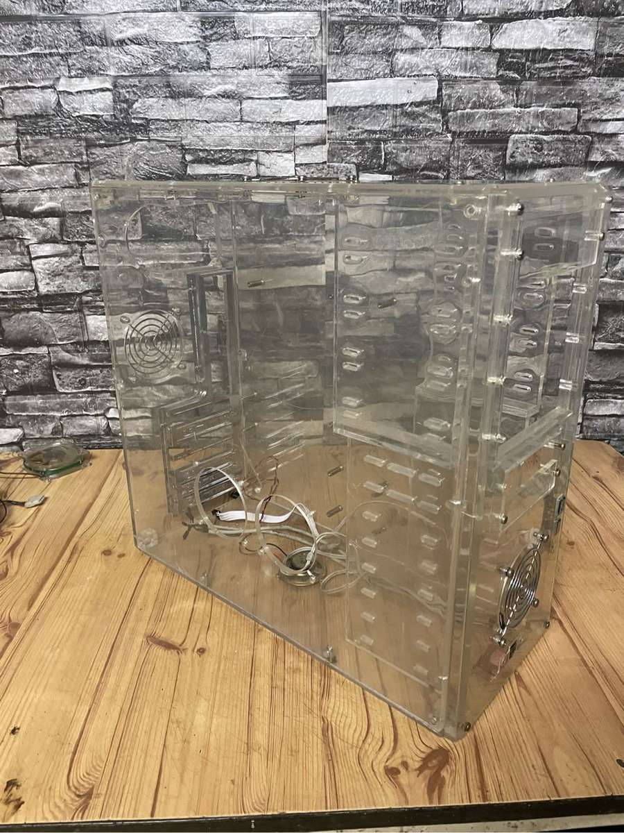 Perspex Computer Case**Super Rare**ATX Case**Not perfect