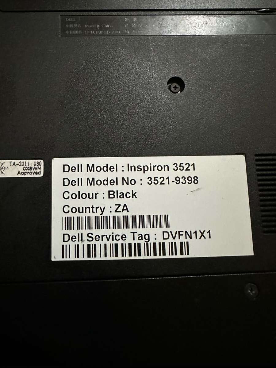 Dell Inspiron 15 3521 Laptop|8GB Memory|320Gb HDD| 1.5Ghz Celeron| Dell Wireless Mouse| Windows 10